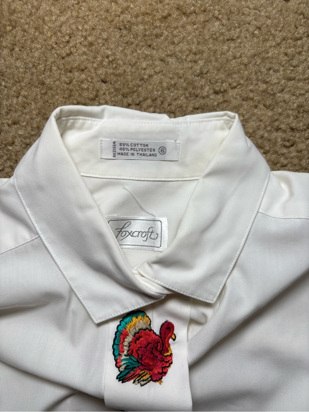 Foxcroft white button-up shirt with embroidered fall items Size 6. - Picture 5 of 5